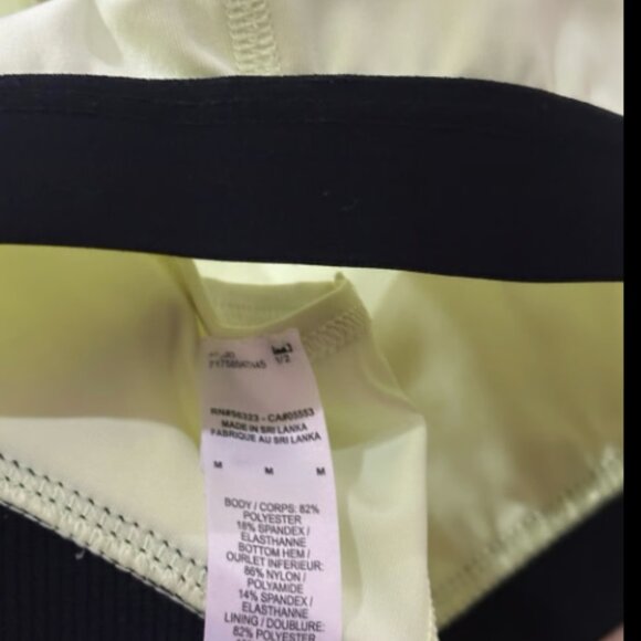 Nike Swoosh Band Bra Non Pad Sports Bra - Picture 4 of 5